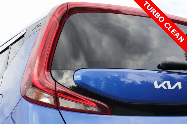 2022 Kia Soul GT-Line Turbo photo 2