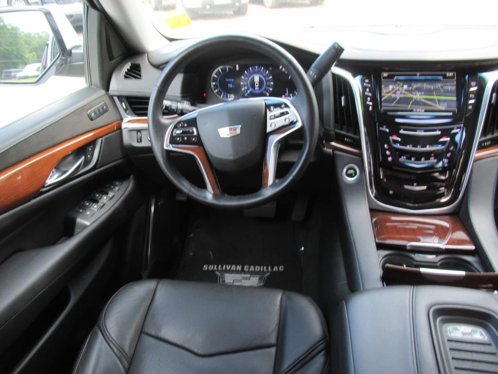 2018 Cadillac Escalade Base photo 11