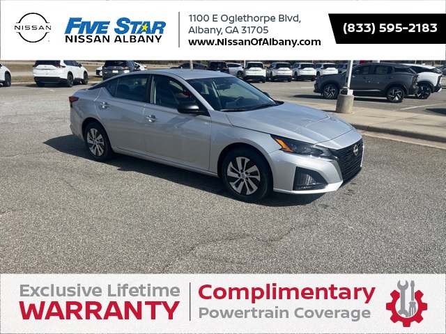 2025 Nissan Altima S's photo