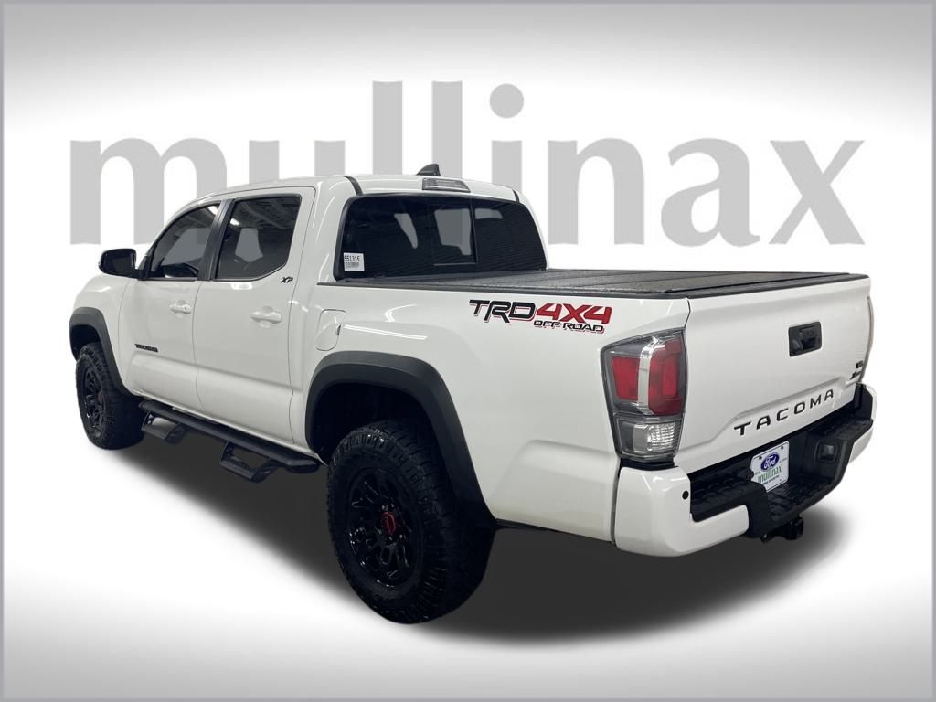 2023 Toyota Tacoma TRD Off-Road photo 10
