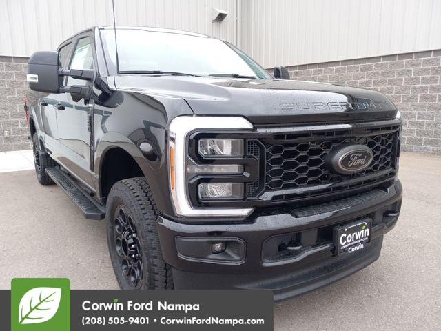 2026 Ford F-350 Super Duty Lariat's photo