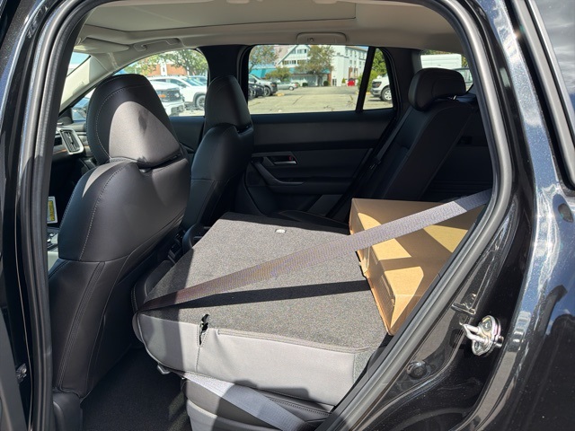 2025 Mazda CX-50 Premium photo 7