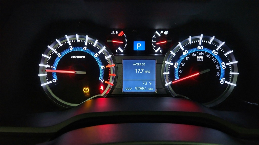 2019 Toyota 4Runner SR5 photo 18