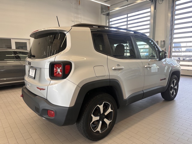 2020 Jeep Renegade Trailhawk photo 3