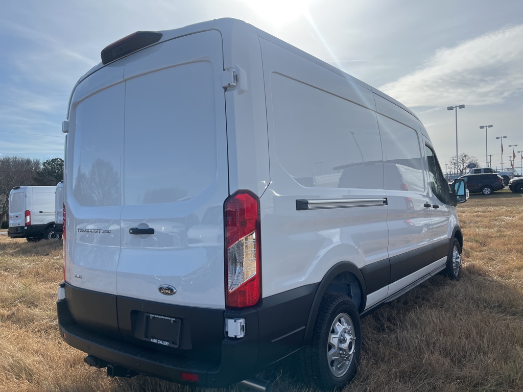 2024 Ford Transit Cargo Van photo 4
