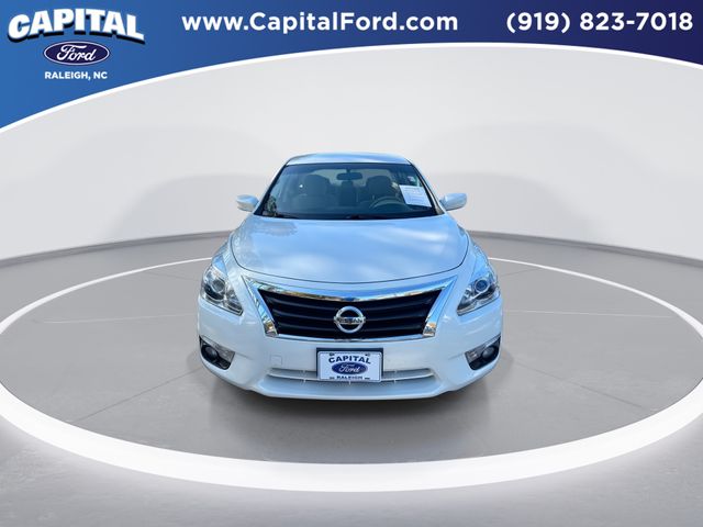 2015 Nissan Altima 2.5 SV photo 3