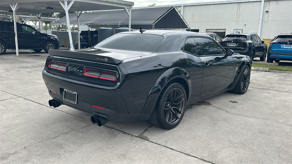 2021 Dodge Challenger R/T Scat Pack Widebody photo 7