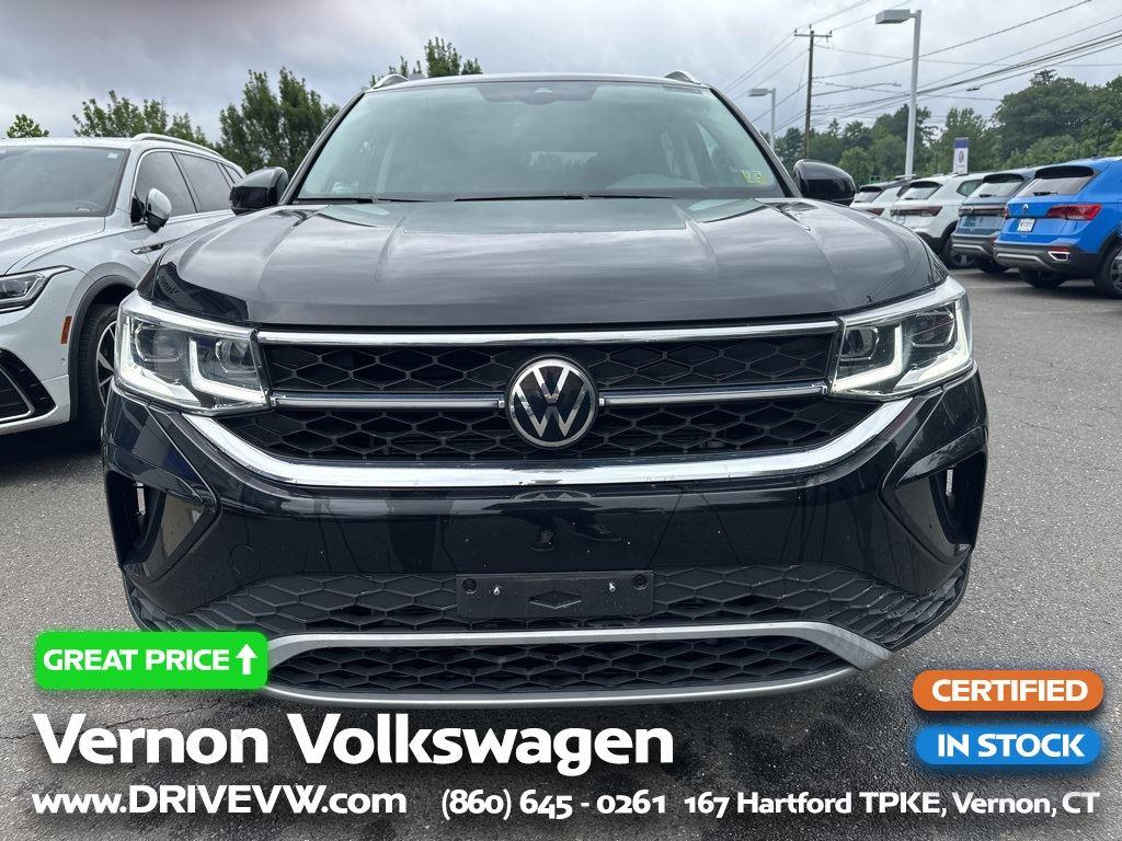 2022 Volkswagen Taos SEL photo 5