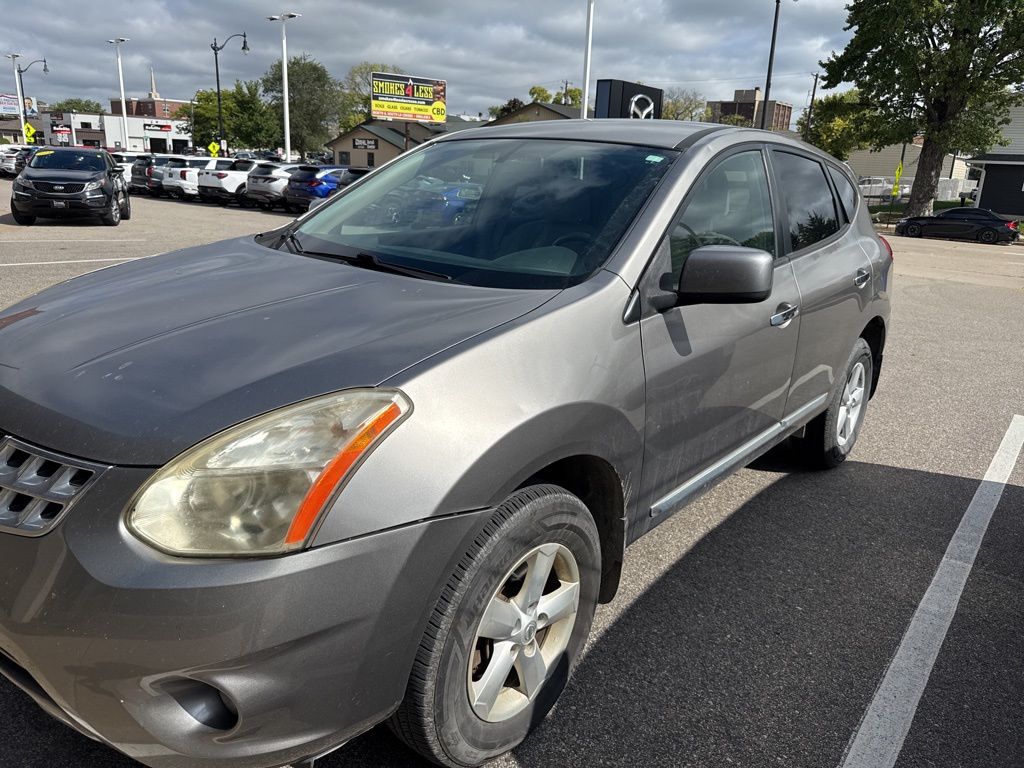 2013 Nissan Rogue S photo 3