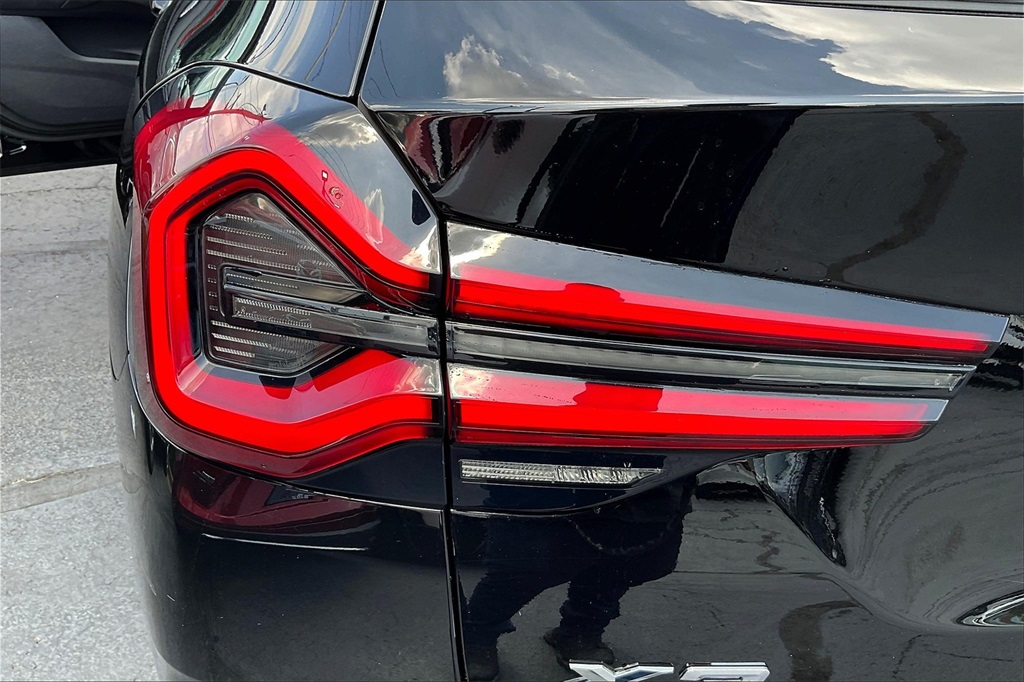 2023 BMW X3 - Image 29