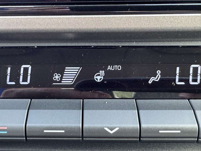 2025 Toyota Camry LE photo 23