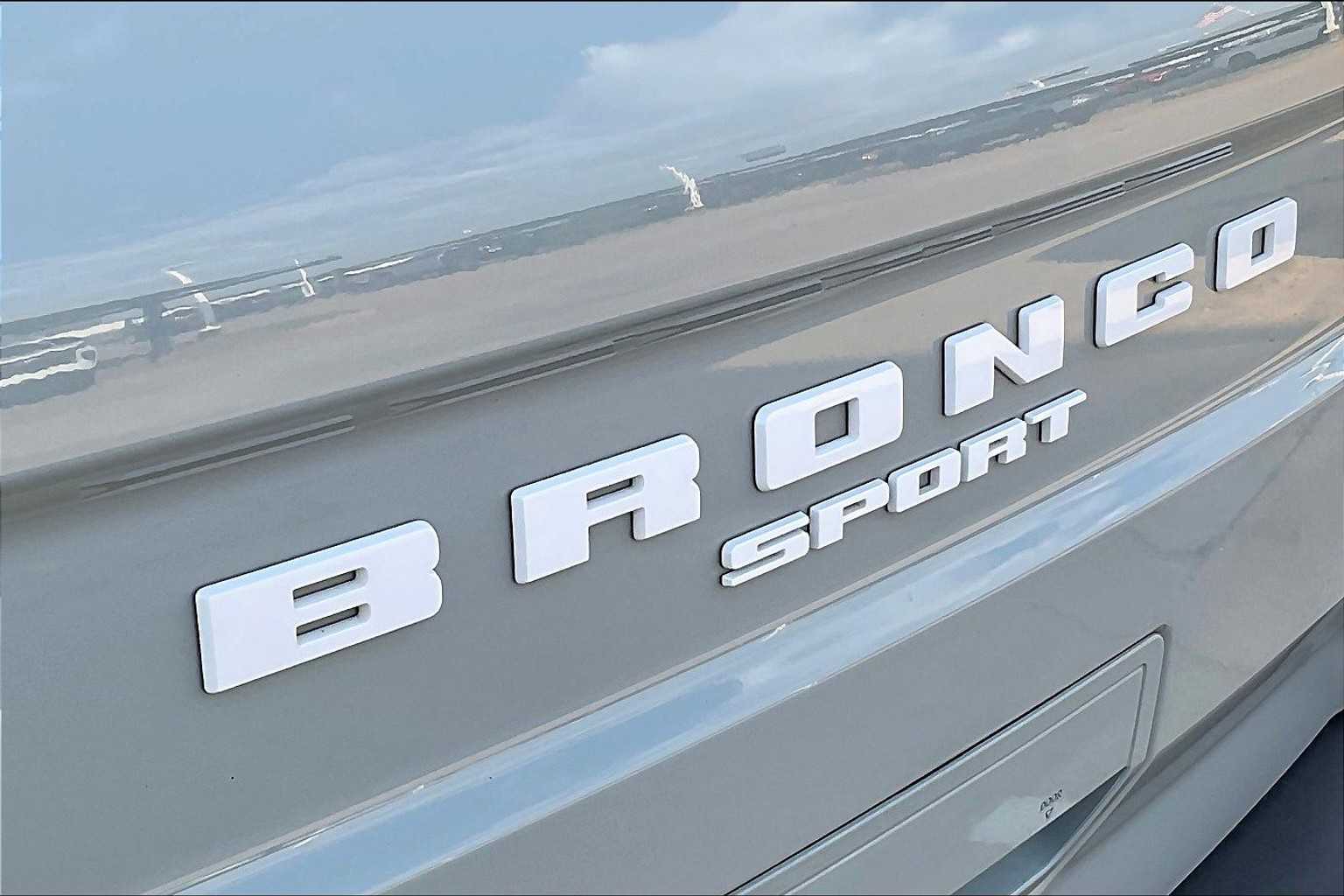 2022 Ford Bronco Sport Outer Banks photo 9