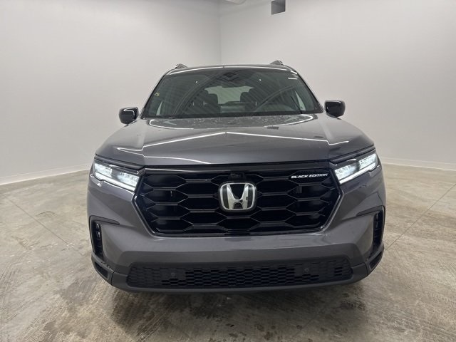 2025 Honda Pilot Black Edition photo 2