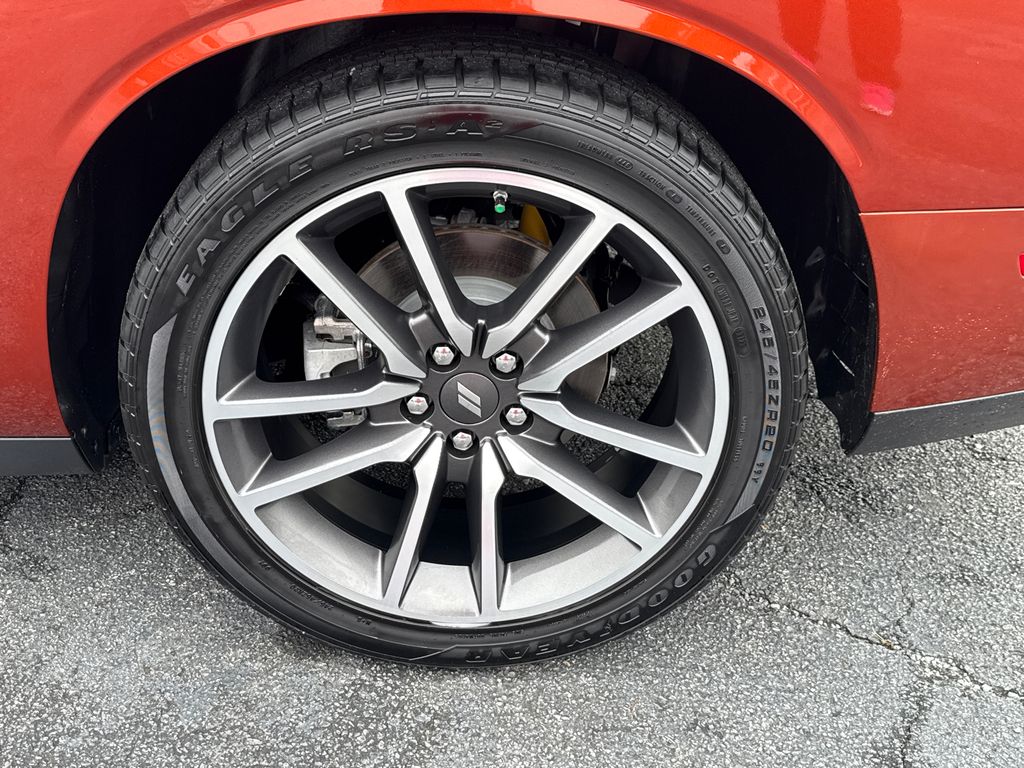 2023 Dodge Challenger R/T photo 15