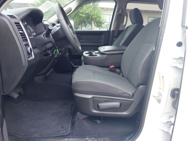 2023 Ram 1500 Classic Tradesman photo 4