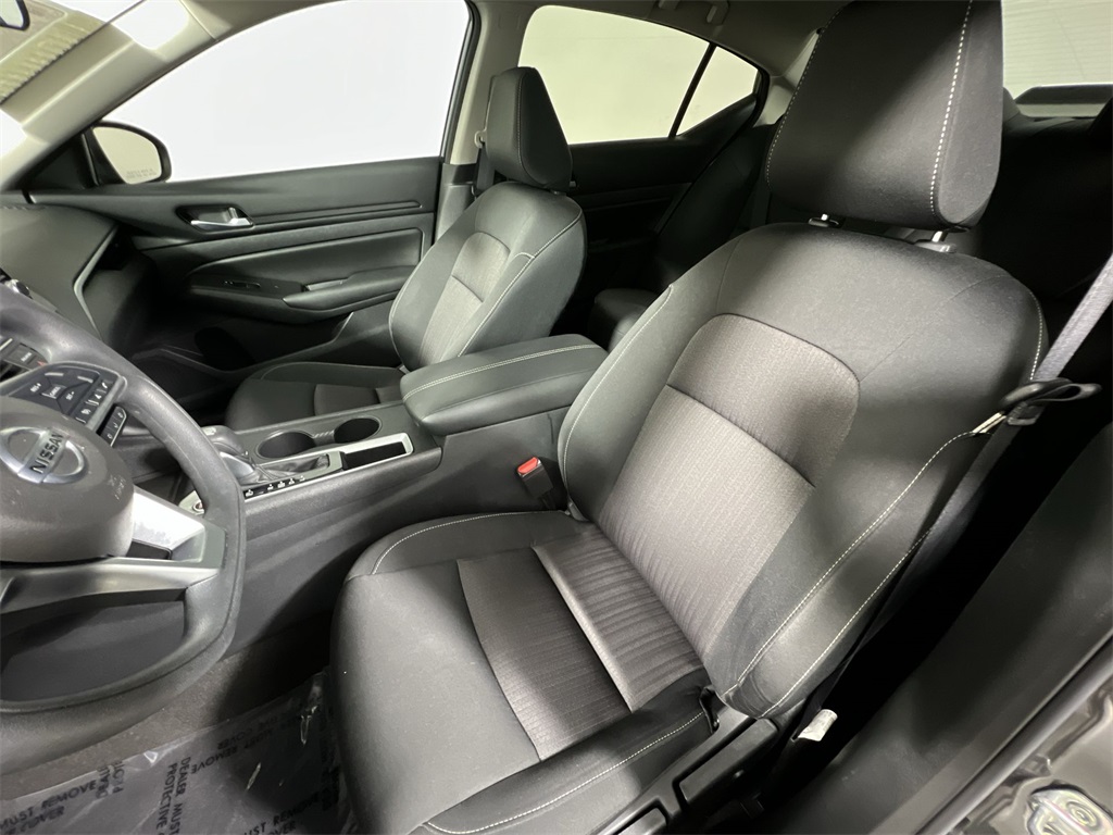 2022 Nissan Altima 2.5 S photo 12
