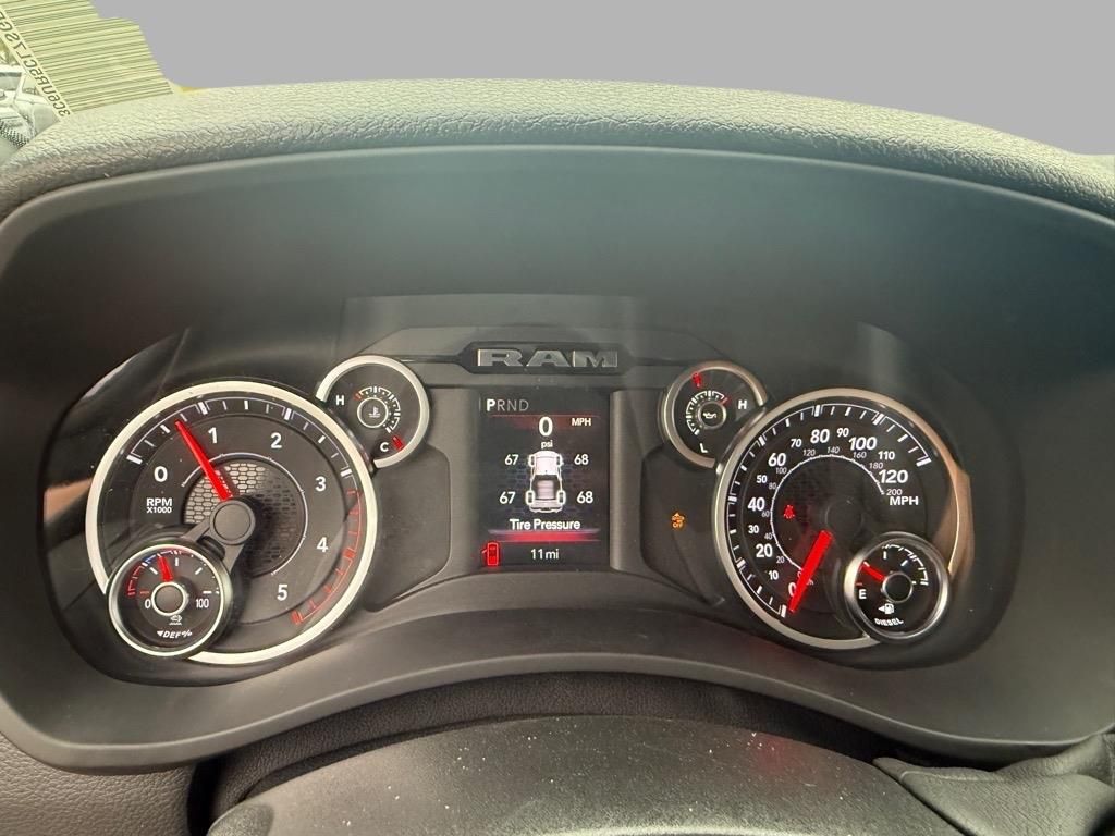 2025 Ram 2500 Tradesman photo 13