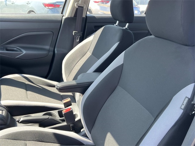 2025 Nissan Versa S photo 21