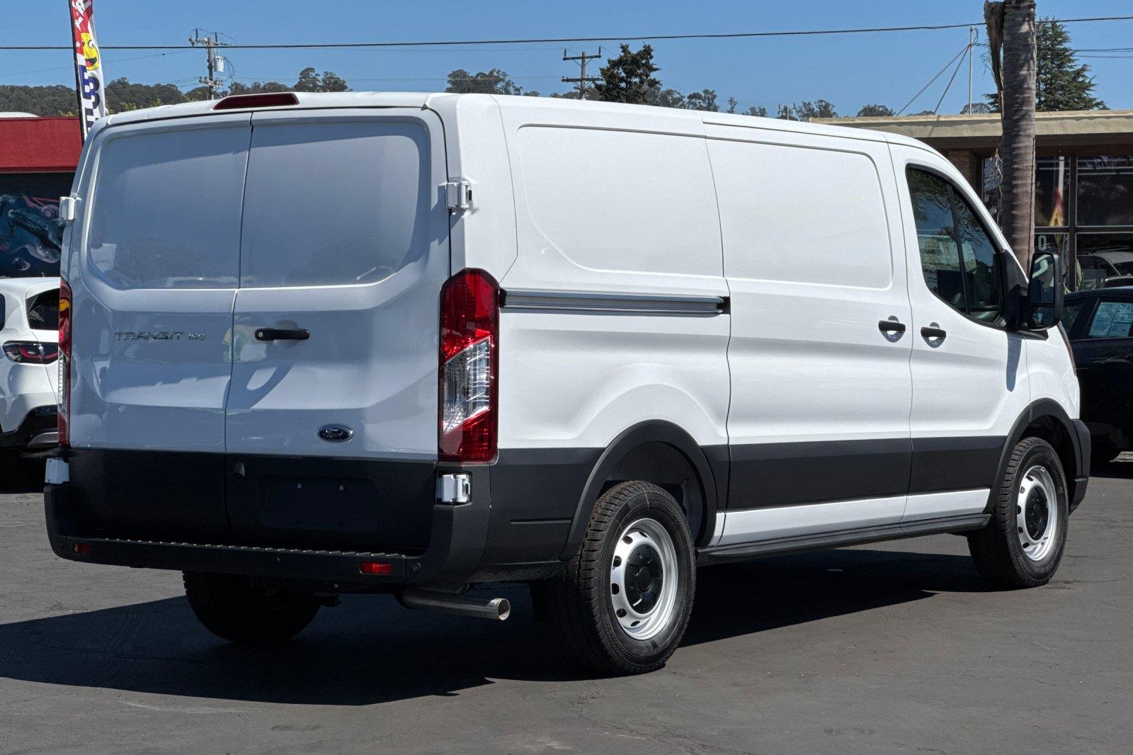 2025 Ford Transit Cargo Van photo 3