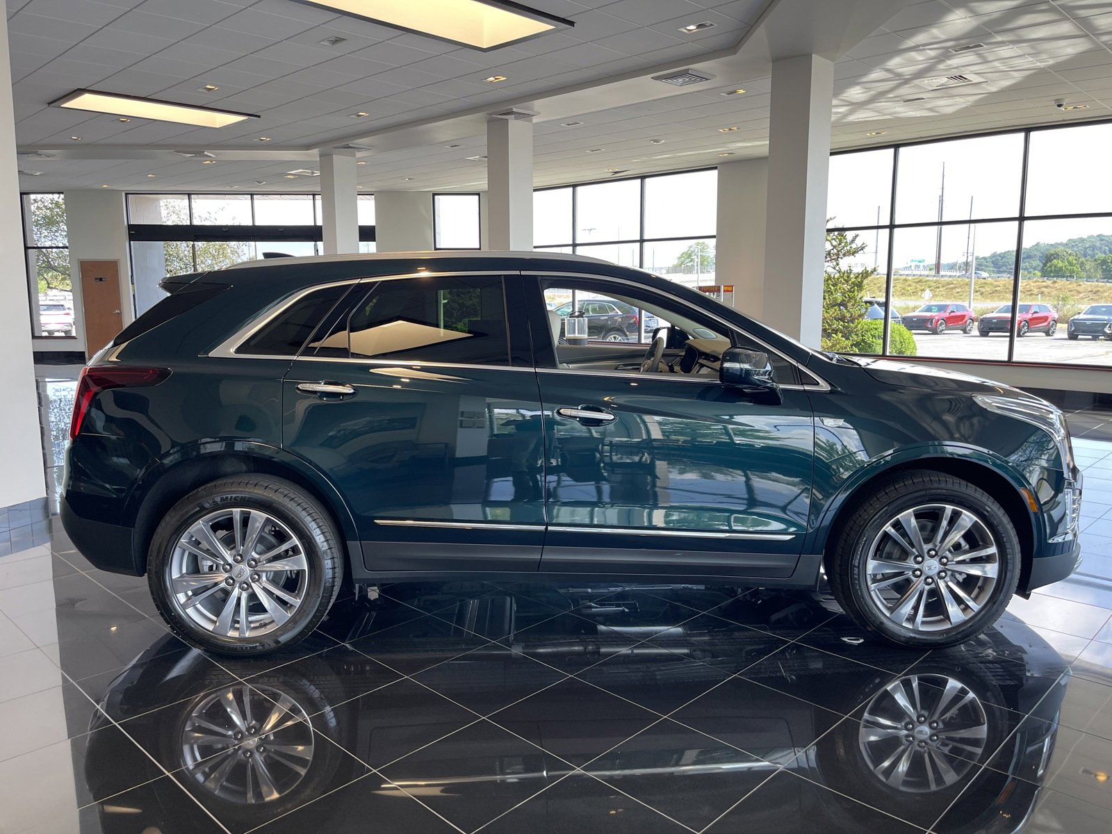 2025 Cadillac XT5 Premium Luxury photo 6