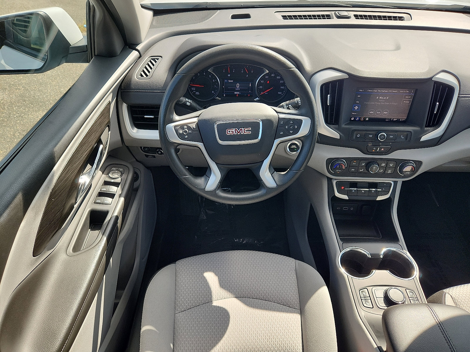 2023 Gmc Terrain SL photo 9