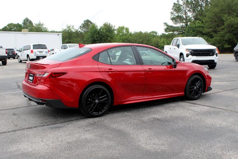 2025 Toyota Camry XLE photo 6