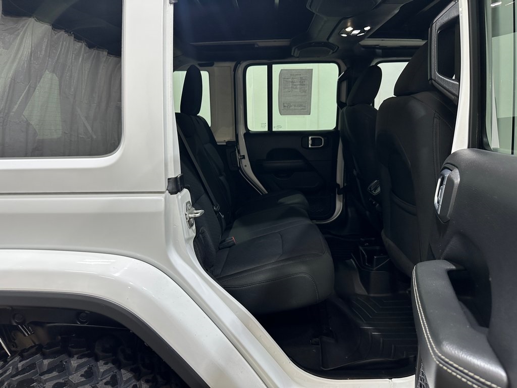 2020 Jeep Wrangler Unlimited Sahara photo 22