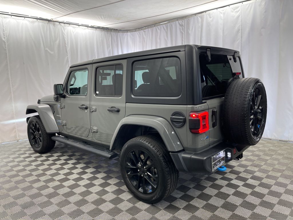 2023 Jeep Wrangler Sahara 4xe photo 4