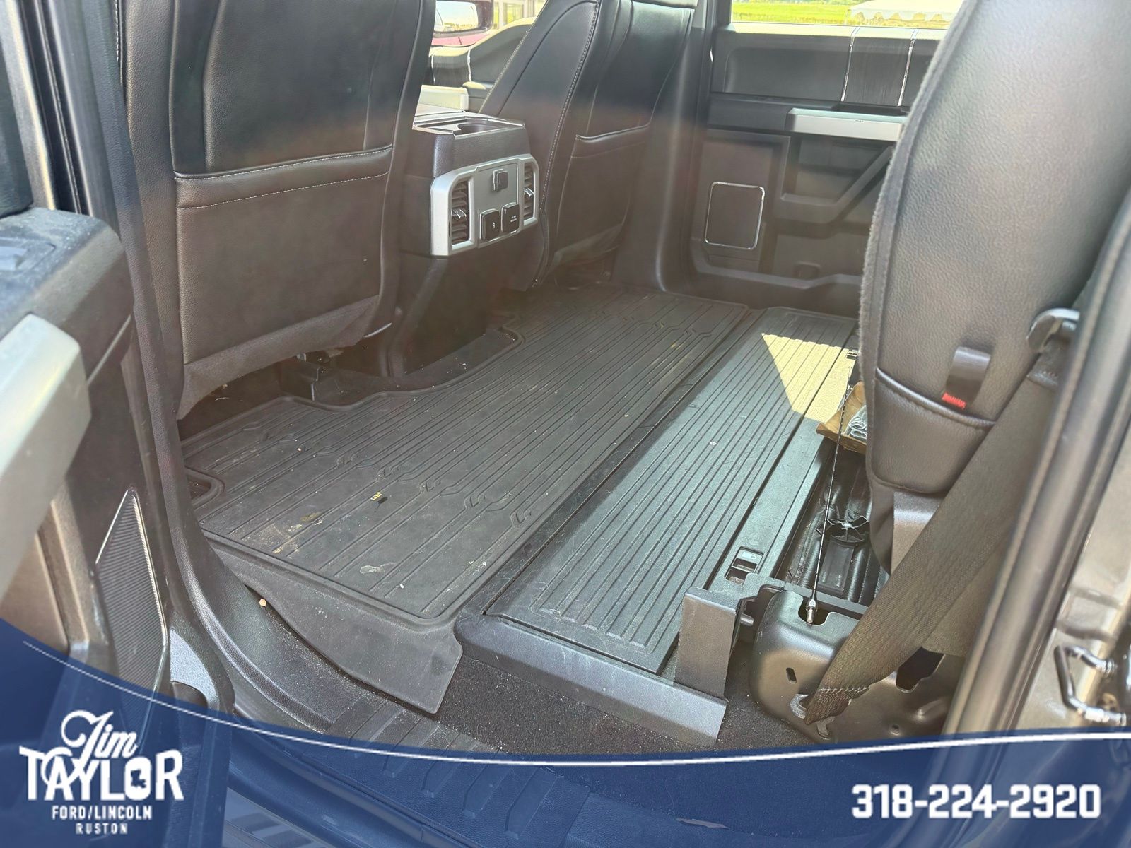 2020 Ford F-250 Lariat photo 6
