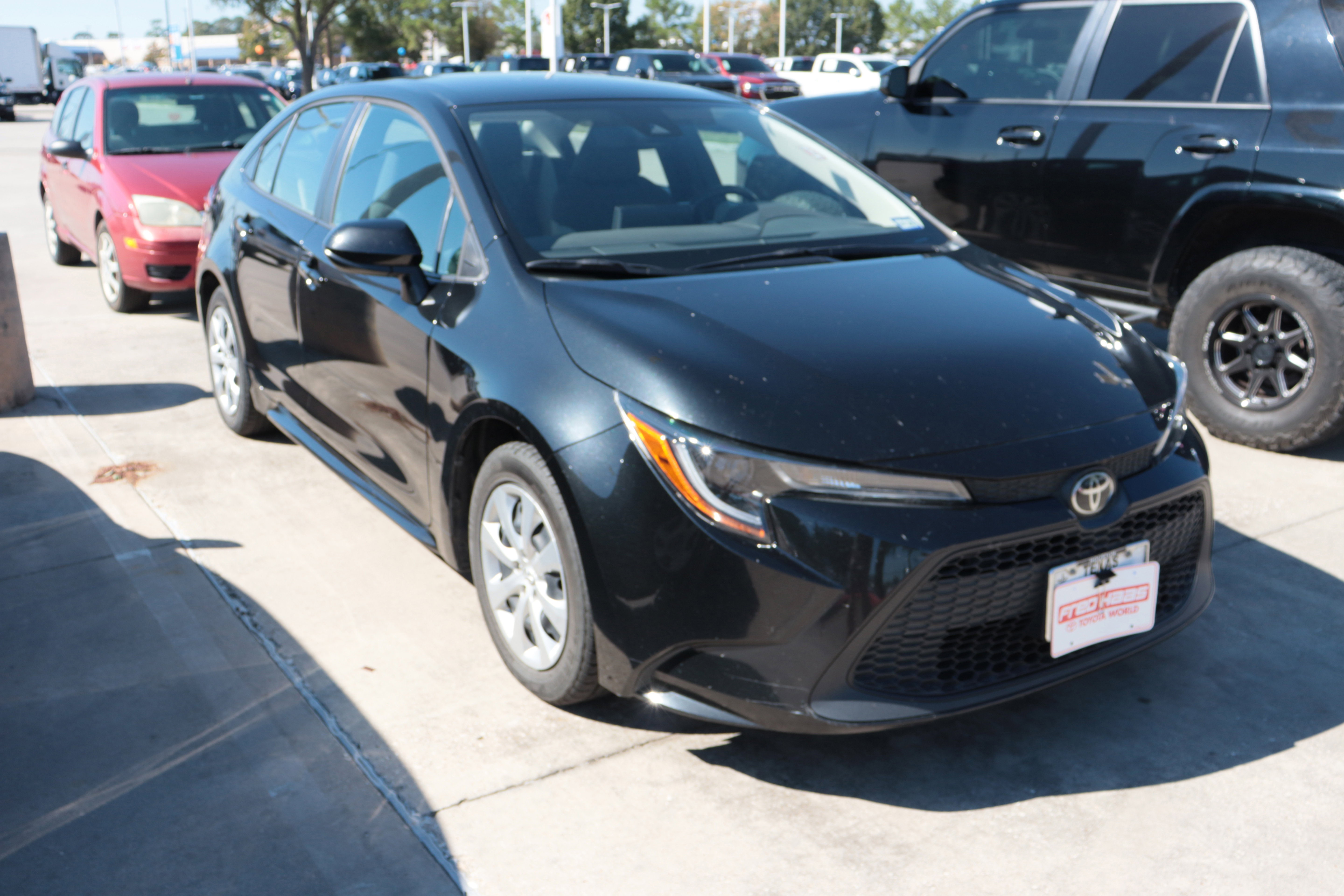 Used 2022 Toyota Corolla LE with VIN 5YFEPMAE1NP324722 for sale in Northfield, Minnesota