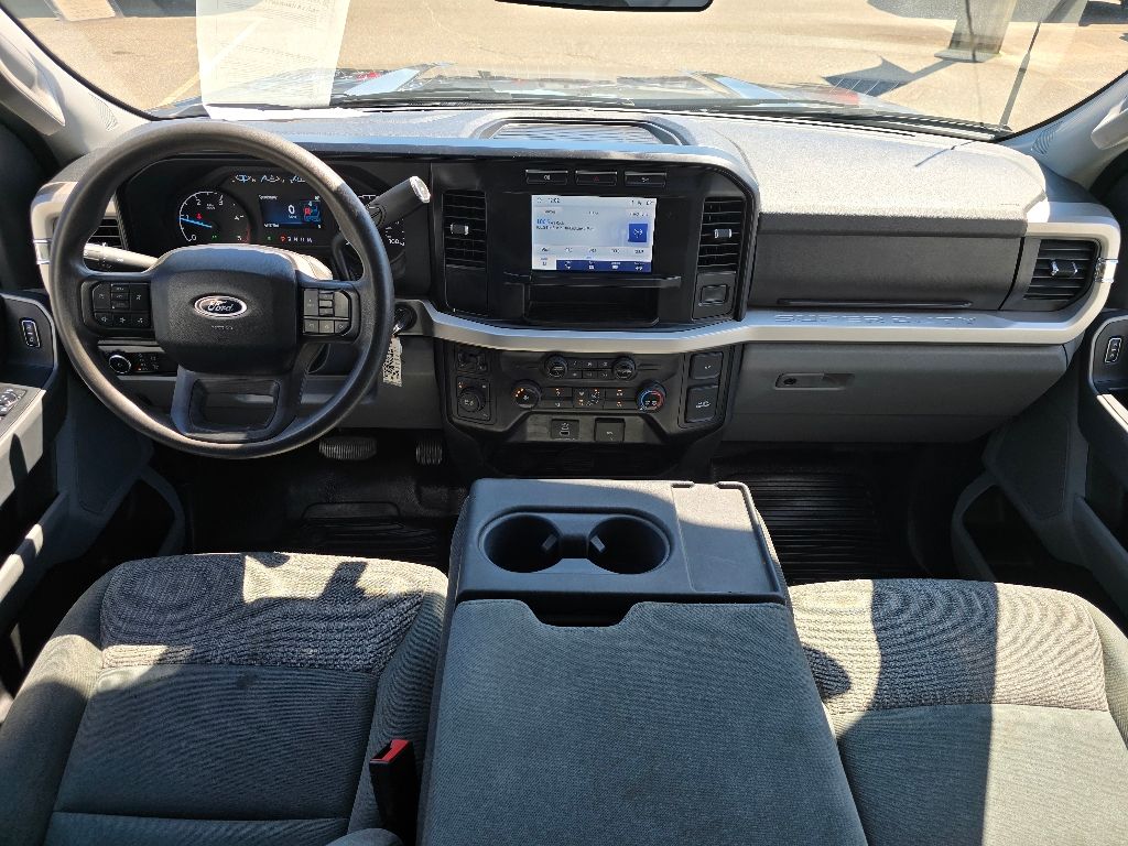 2024 Ford F-250 XLT photo 4