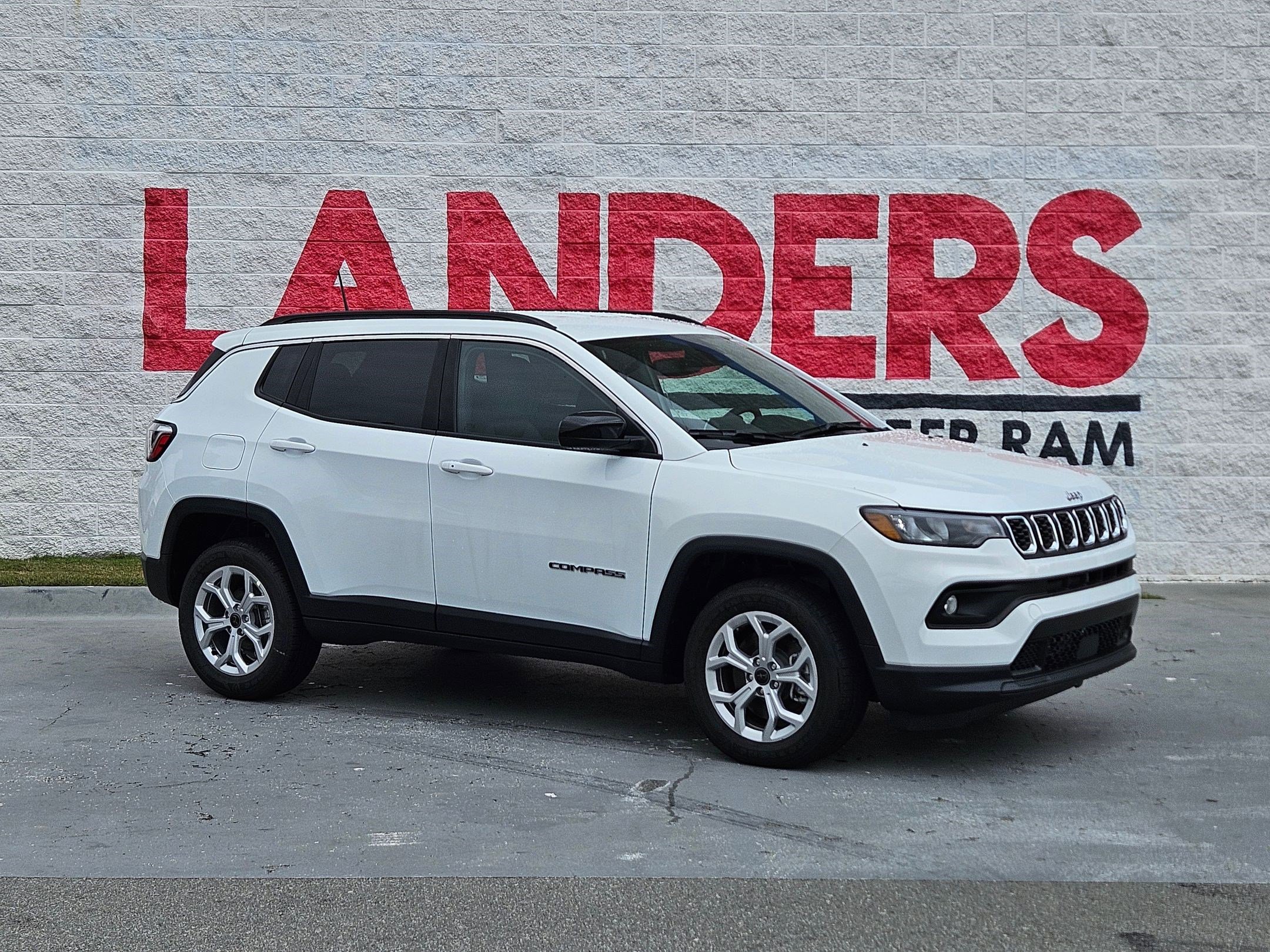 2026 Jeep Compass Latitude's photo