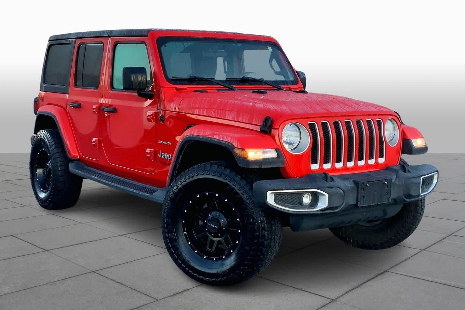 2018 Jeep Wrangler Unlimited Sahara photo 2