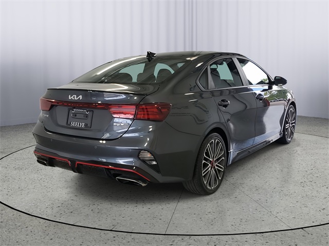 2023 Kia Forte GT photo 3
