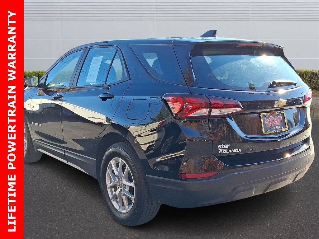 2023 Chevrolet Equinox LS photo 3
