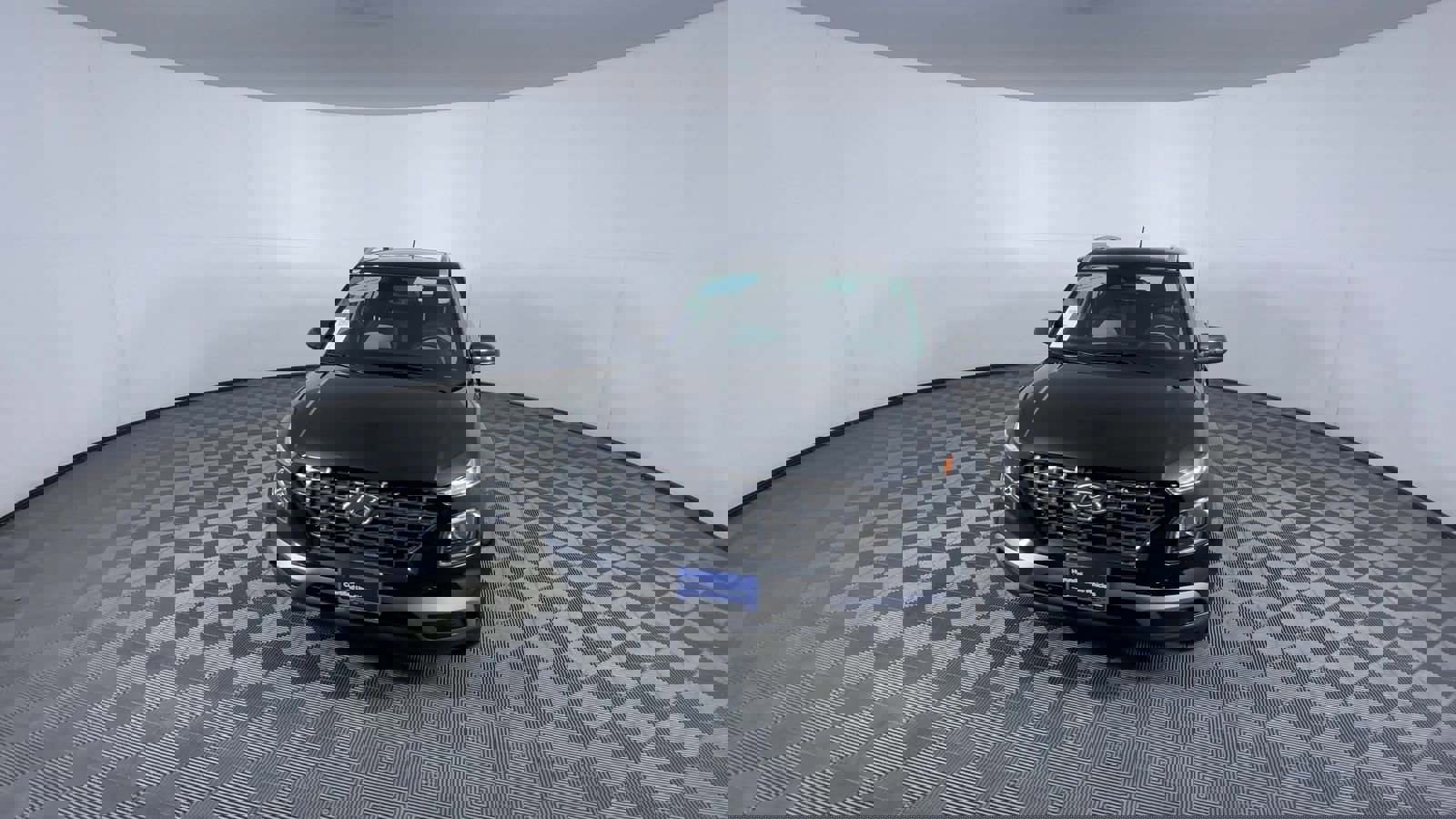 2024 Hyundai Venue SEL photo 2