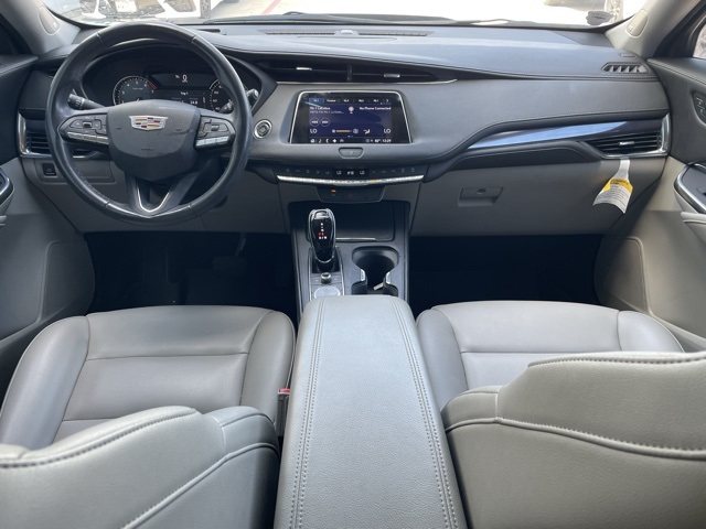 2023 Cadillac XT4 Luxury photo 12