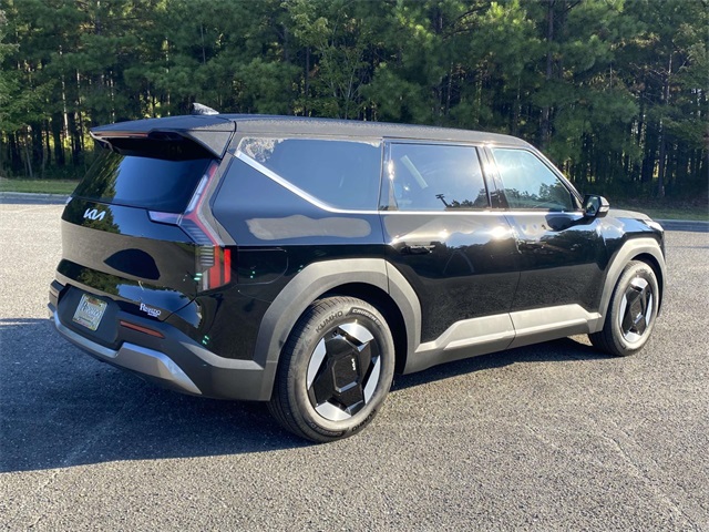 2026 Kia EV9 Light Long Range photo 6