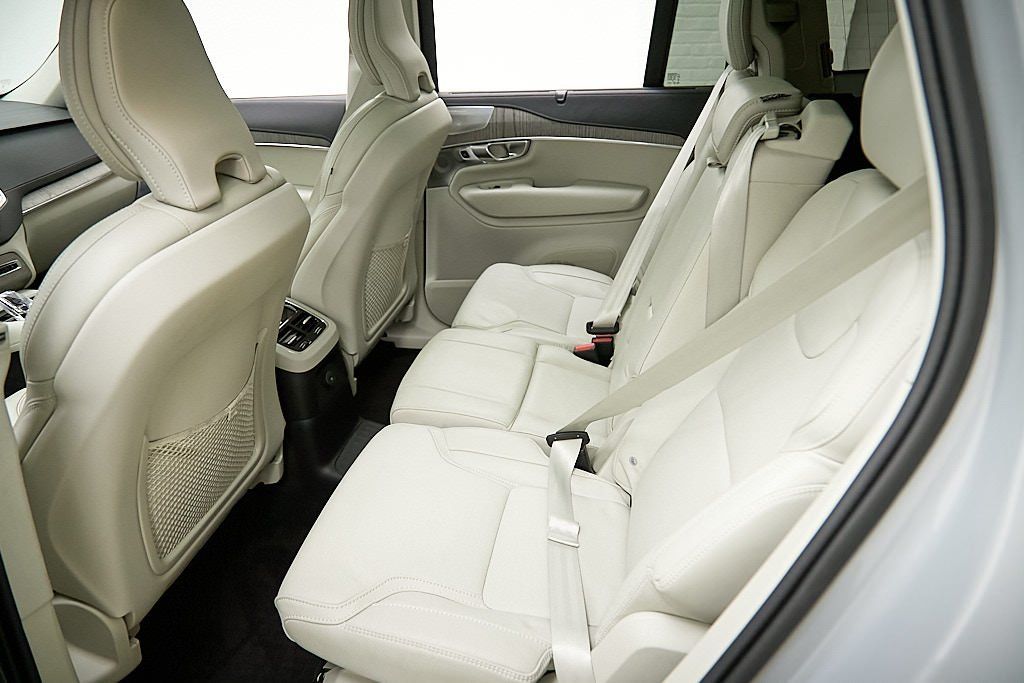 2024 VOLVO XC90 - Image 24