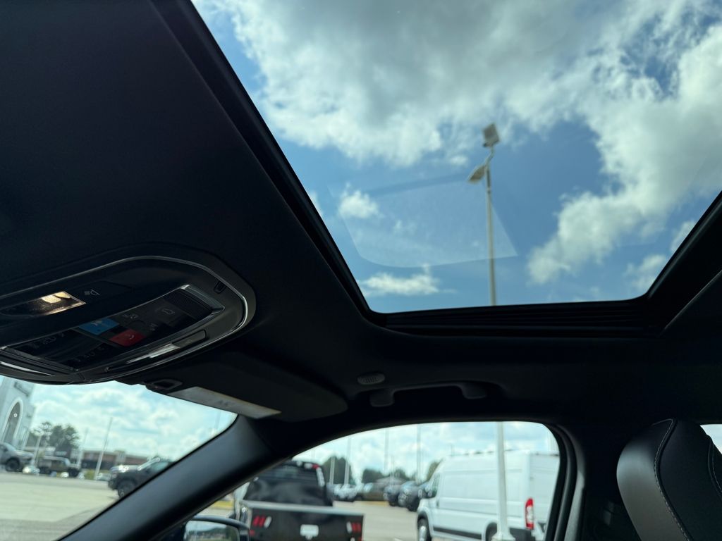 2025 Jeep Grand Cherokee Altitude X photo 21