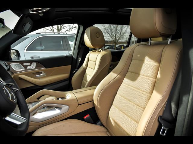 2025 Mercedes Benz GLS 450 4MATIC photo 10