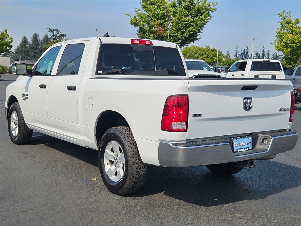 2023 Ram 1500 Classic SLT photo 4