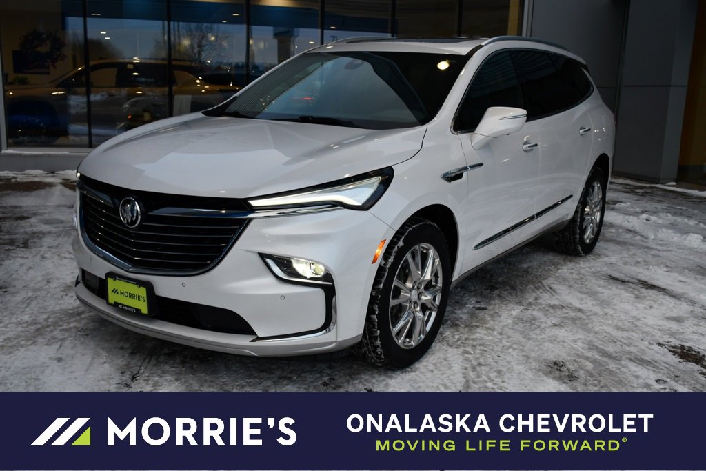 2022 Buick Enclave Essence's photo