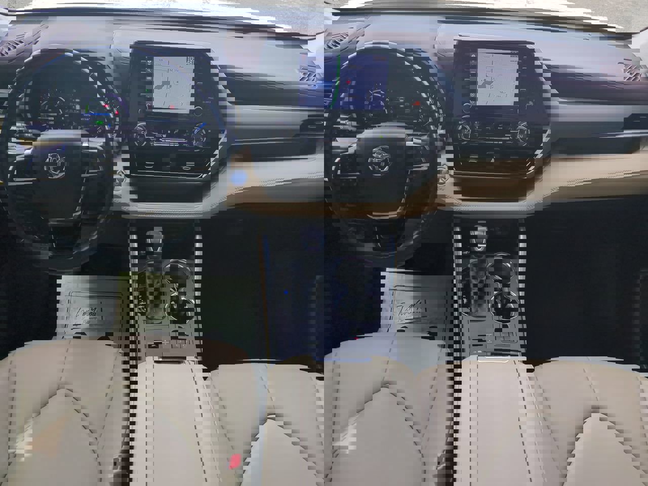 2020 Toyota Highlander Hybrid XLE photo 13