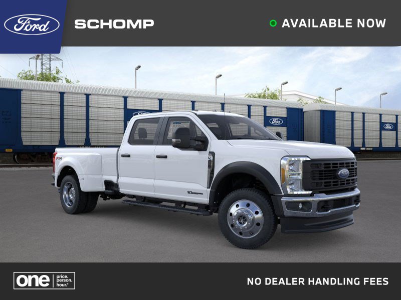 2026 Ford F-450 Super Duty XL's photo