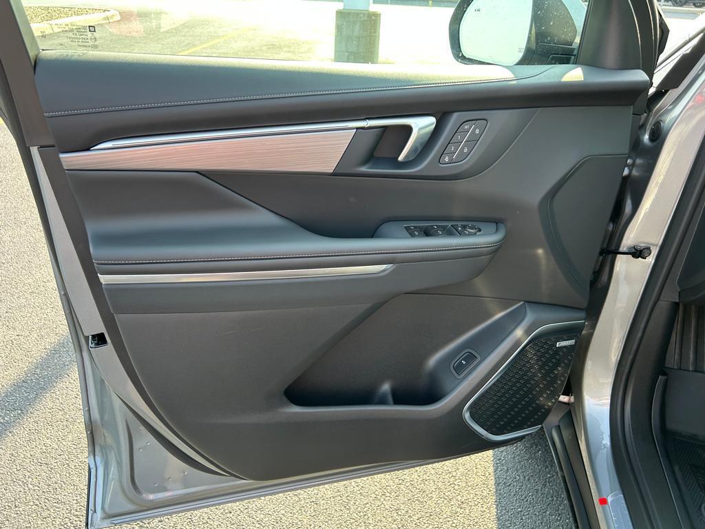 2026 Buick Enclave Preferred photo 5