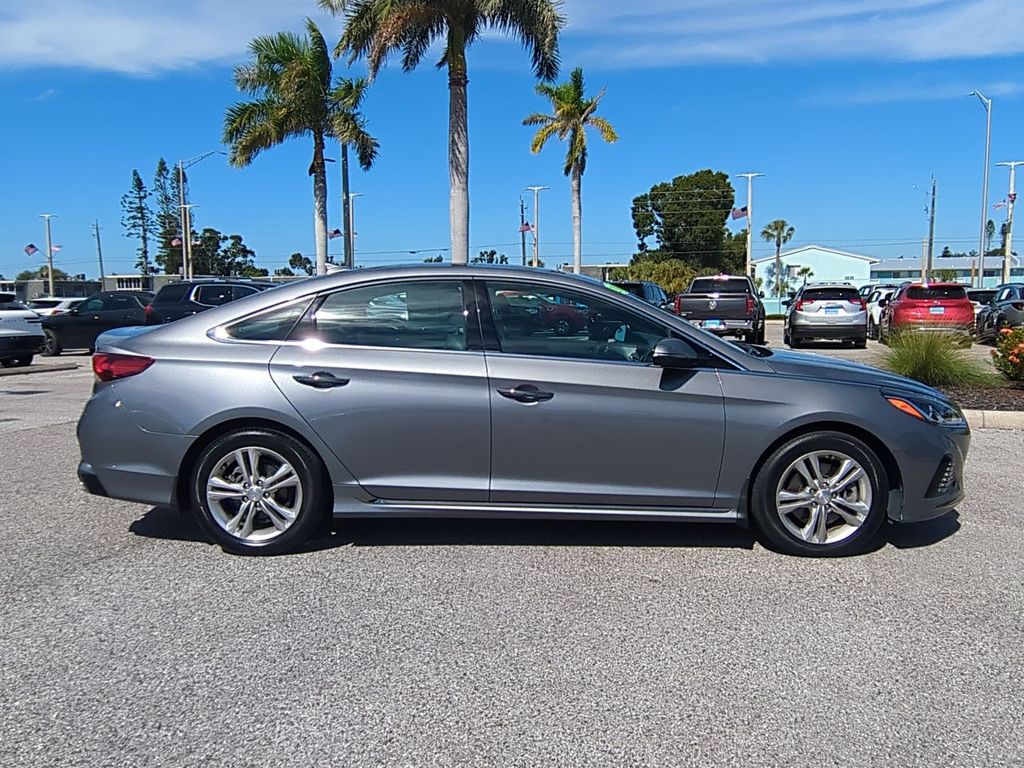 2019 Hyundai Sonata Sport photo 3