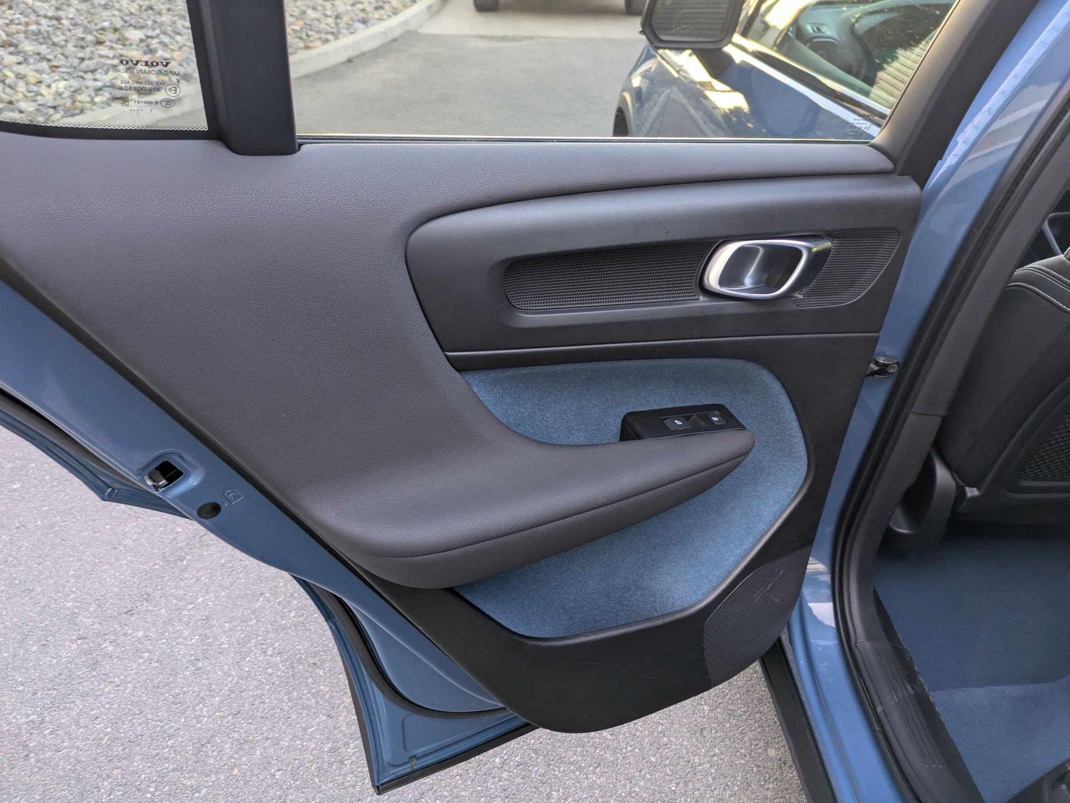 2022 Volvo C40 Recharge Ultimate photo 24
