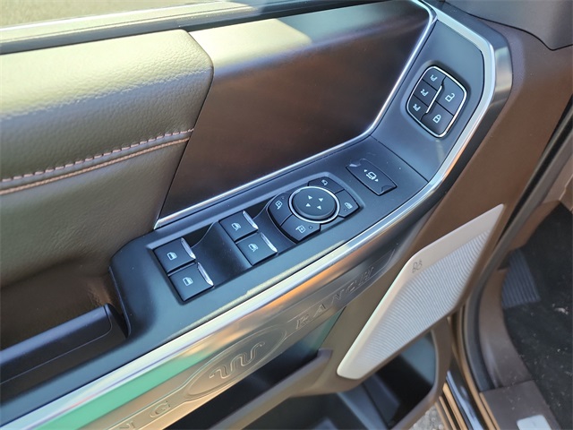 2025 Ford F-450 King Ranch photo 14