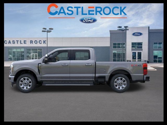 2025 Ford F-350 Lariat photo 3
